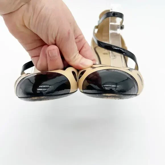 Chanel Vintage Beige Black Patent Leather Cap Toe CC Logo Strappy Heels EU 40 - Picture 7 of 16